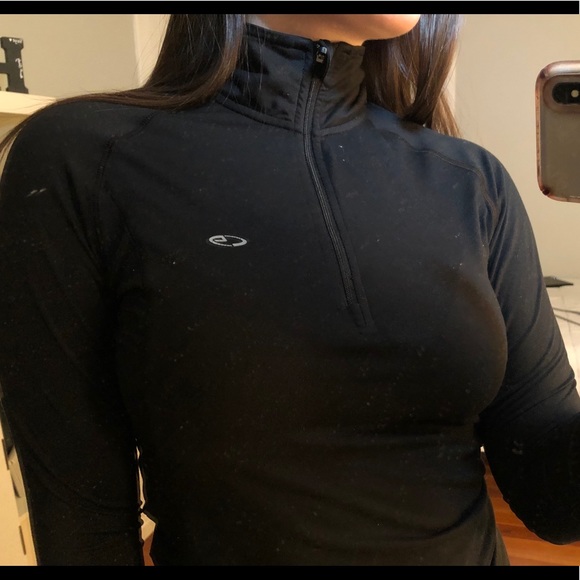 CHAMPION BLACK QUARTER-ZIP PULLOVER - Picture 3 of 4